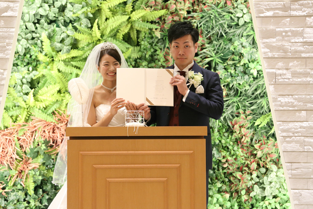 大阪で結婚式を挙げた先輩カップルの口コミ